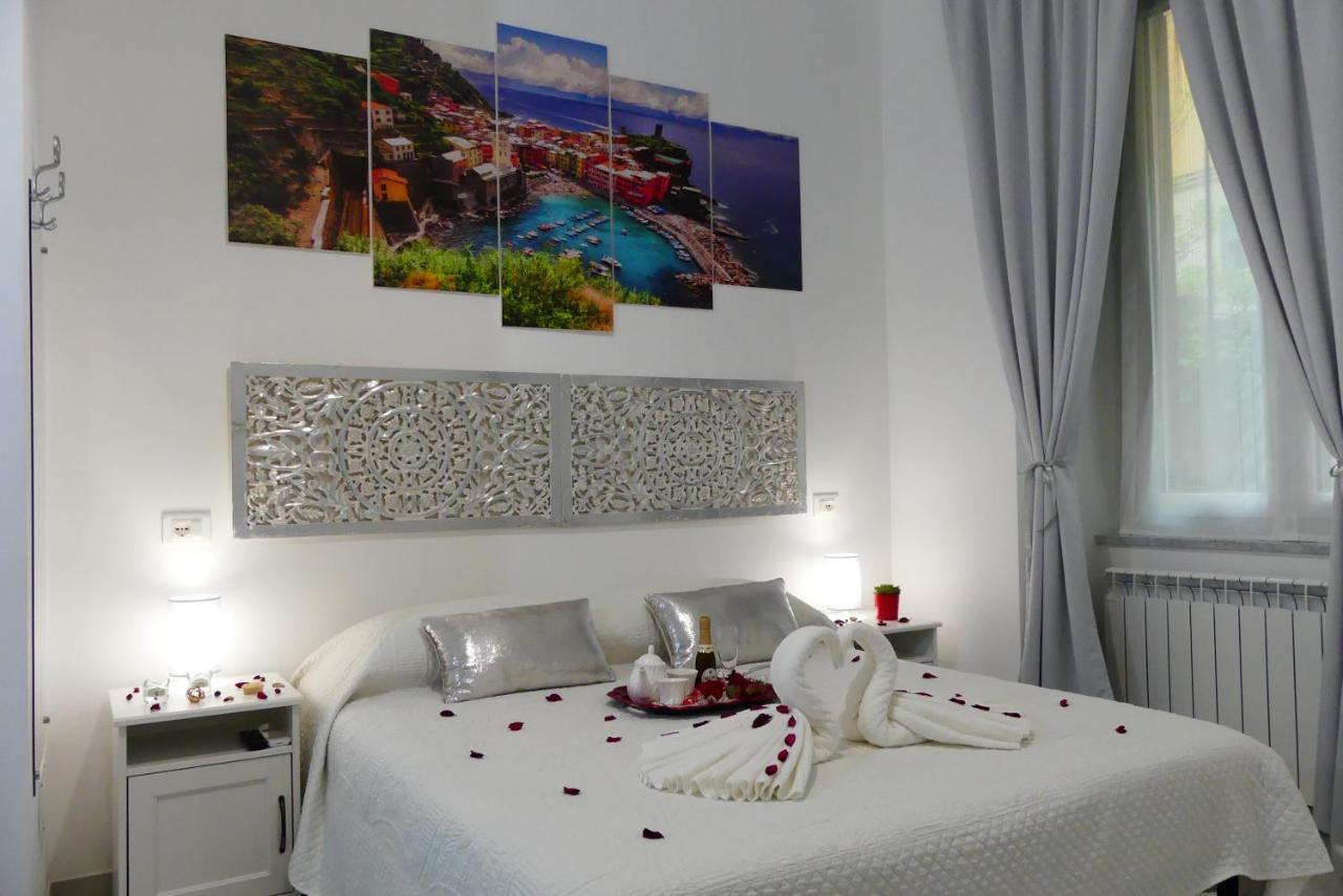 Valentyna Rooms La Spezia Ngoại thất bức ảnh