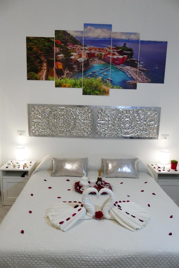 Valentyna Rooms La Spezia Ngoại thất bức ảnh